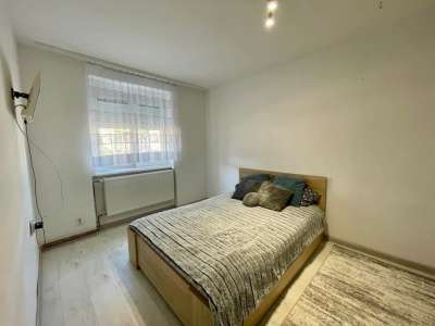 Eladó téglalakás - Oroszlány / 8. kép