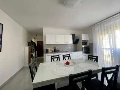 Eladó téglalakás - Oroszlány / 2. kép