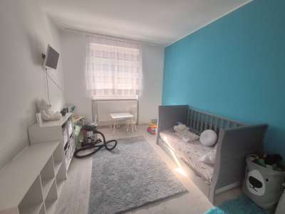 Eladó téglalakás - Oroszlány / 6. kép