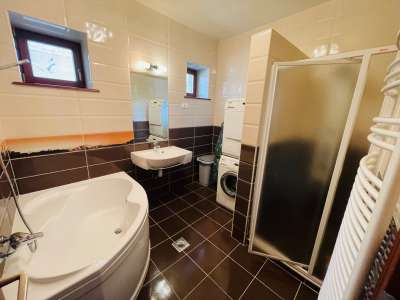 Eladó családi ház - Komárom (Komárom) / 30. kép