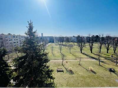 Eladó panellakás - Komárom (Komárom) / 2. kép