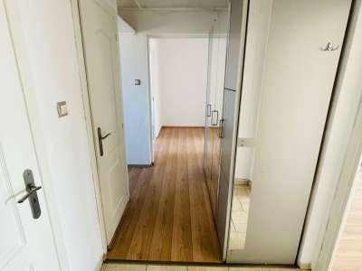 Eladó panellakás - Komárom (Komárom) / 5. kép