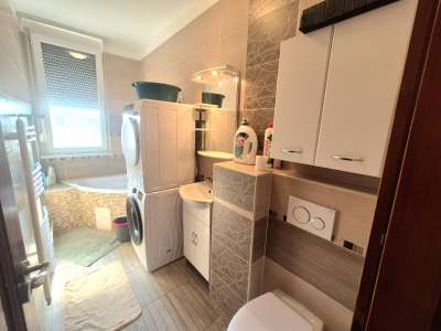 Eladó téglalakás - Oroszlány / 9. kép