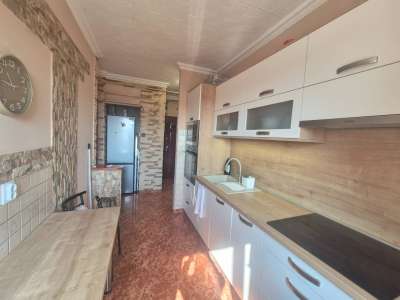 Eladó téglalakás - Oroszlány / 2. kép