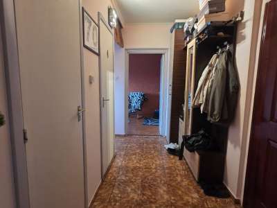 Eladó panellakás - Oroszlány (Oroszlány) / 5. kép