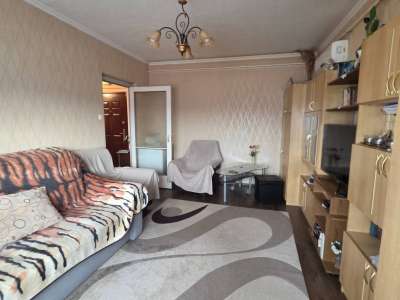 Eladó panellakás - Oroszlány (Oroszlány) / 4. kép