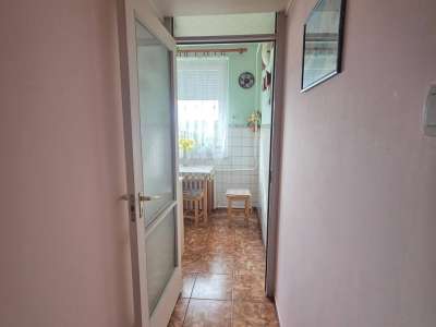 Eladó panellakás - Oroszlány (Oroszlány) / 8. kép