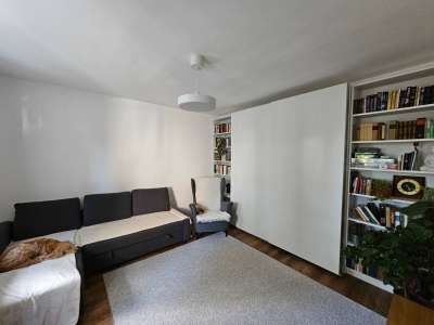 Eladó családi ház - Úny / 3. kép