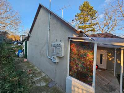 Eladó családi ház - Úny / 8. kép