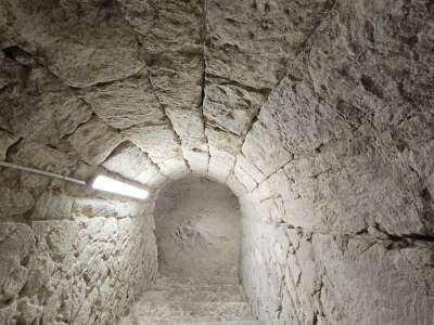 Eladó családi ház - Úny / 11. kép