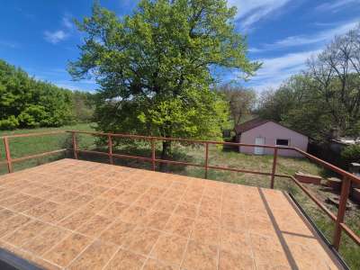 Eladó családi ház - Bakonybánk / 3. kép