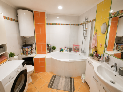 Eladó téglalakás - Oroszlány / 9. kép