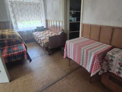 Eladó családi ház - Bakonybánk / 4. kép