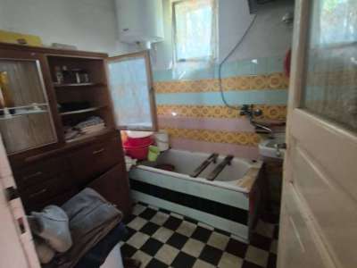 Eladó családi ház - Bakonybánk / 6. kép