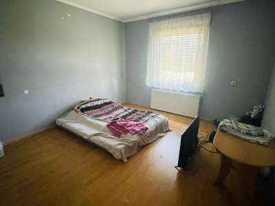 Eladó családi ház - Ács / 8. kép