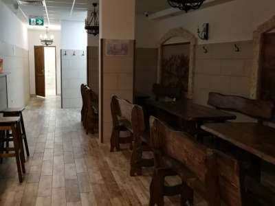 Kiadó üzlethelyiség - Komárom (Komárom) / 2. kép