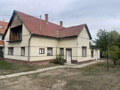 Eladó családi ház - Cserkeszőlő (Kossuth L u. 6) / 1. kép