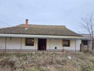 Eladó családi ház - Kunszentmárton / 1. kép