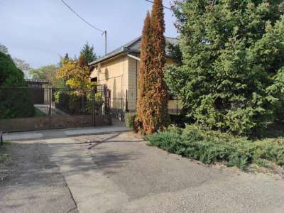 Eladó családi ház - Szelevény / 1. kép