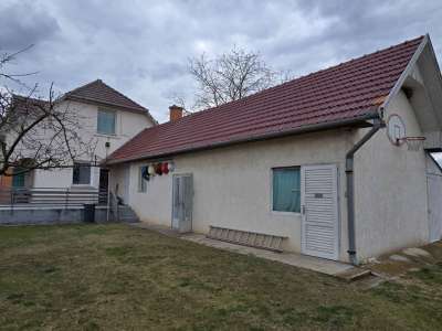 Eladó családi ház - Cserkeszőlő / 2. kép