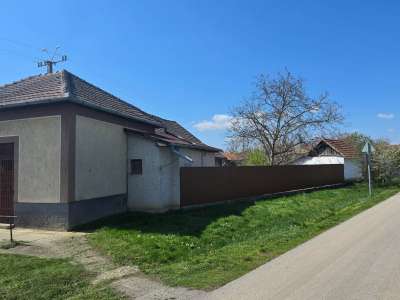 Eladó családi ház - Tiszakürt / 1. kép