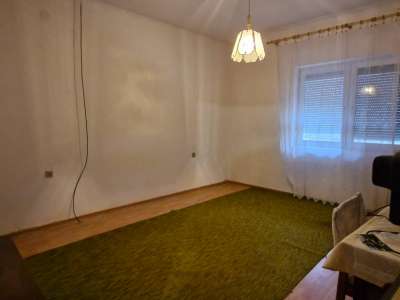 Eladó családi ház - Pér / 5. kép