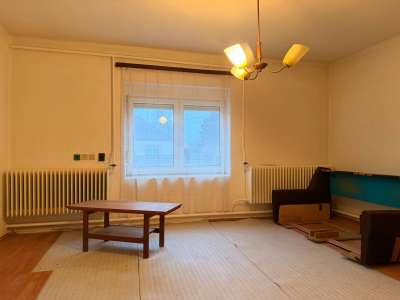 Eladó családi ház - Tét / 3. kép