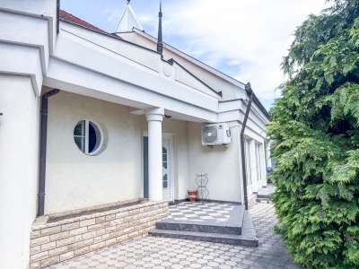 Eladó családi ház - Győr / 2. kép