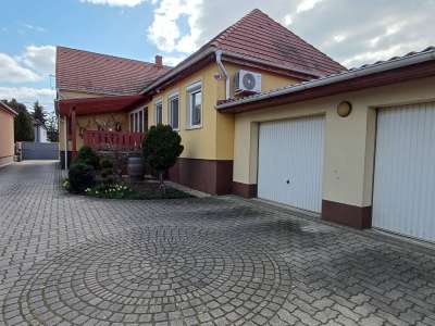 Eladó családi ház - Csorna / 5. kép