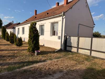 Eladó családi ház - Szil / 2. kép