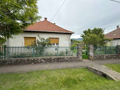 Eladó családi ház - Pásztó / 1. kép