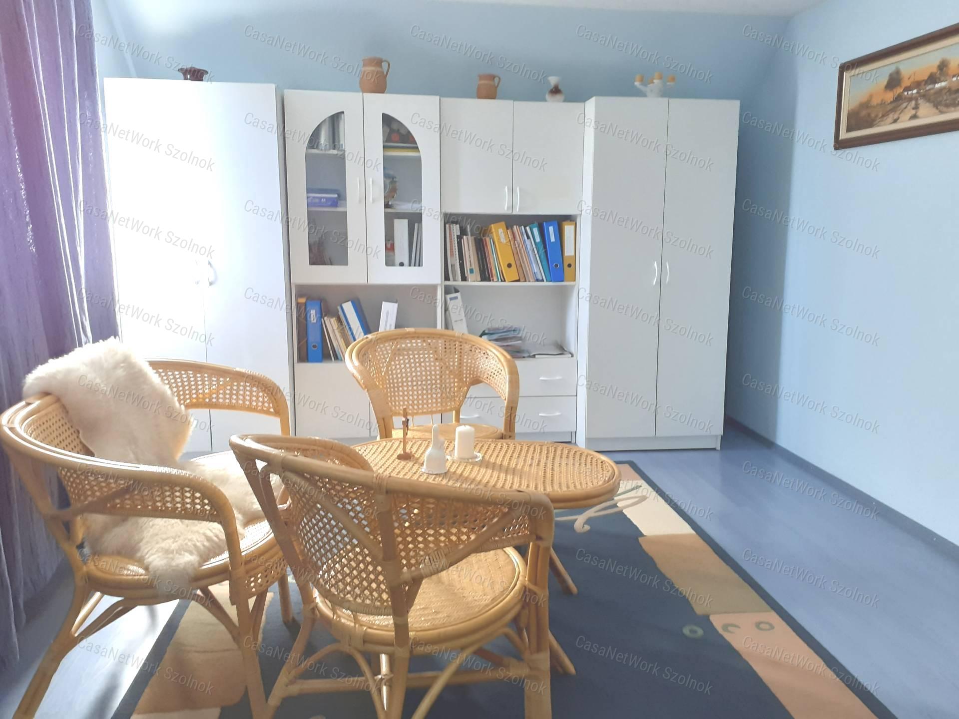 Kiadó családi ház Szolnok. Elsődleges fotó (43439987) Kiadó családi ház Szolnok. Elsődleges fotó (43439987)