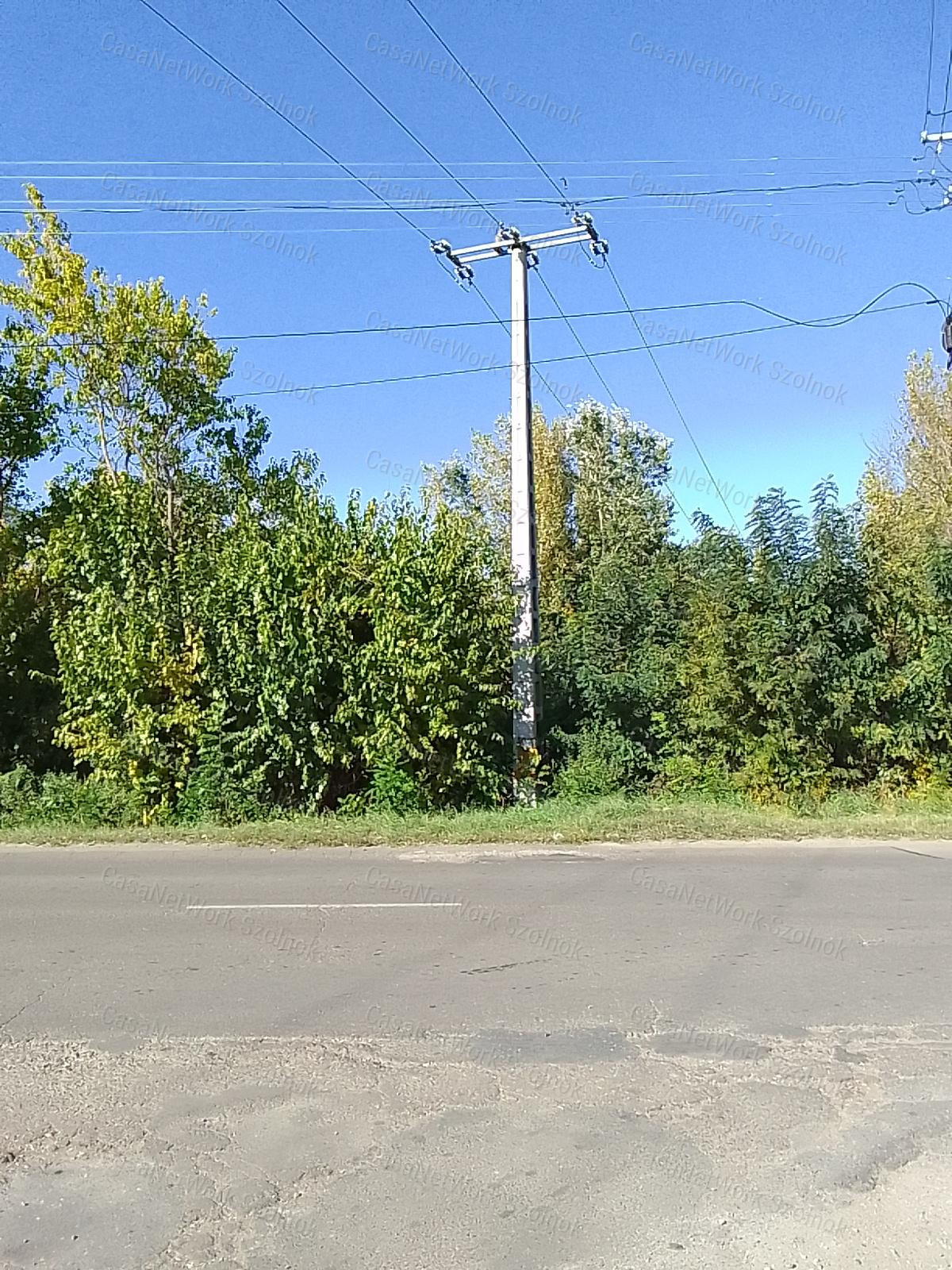 Tiszaföldváron építési telek eladó.