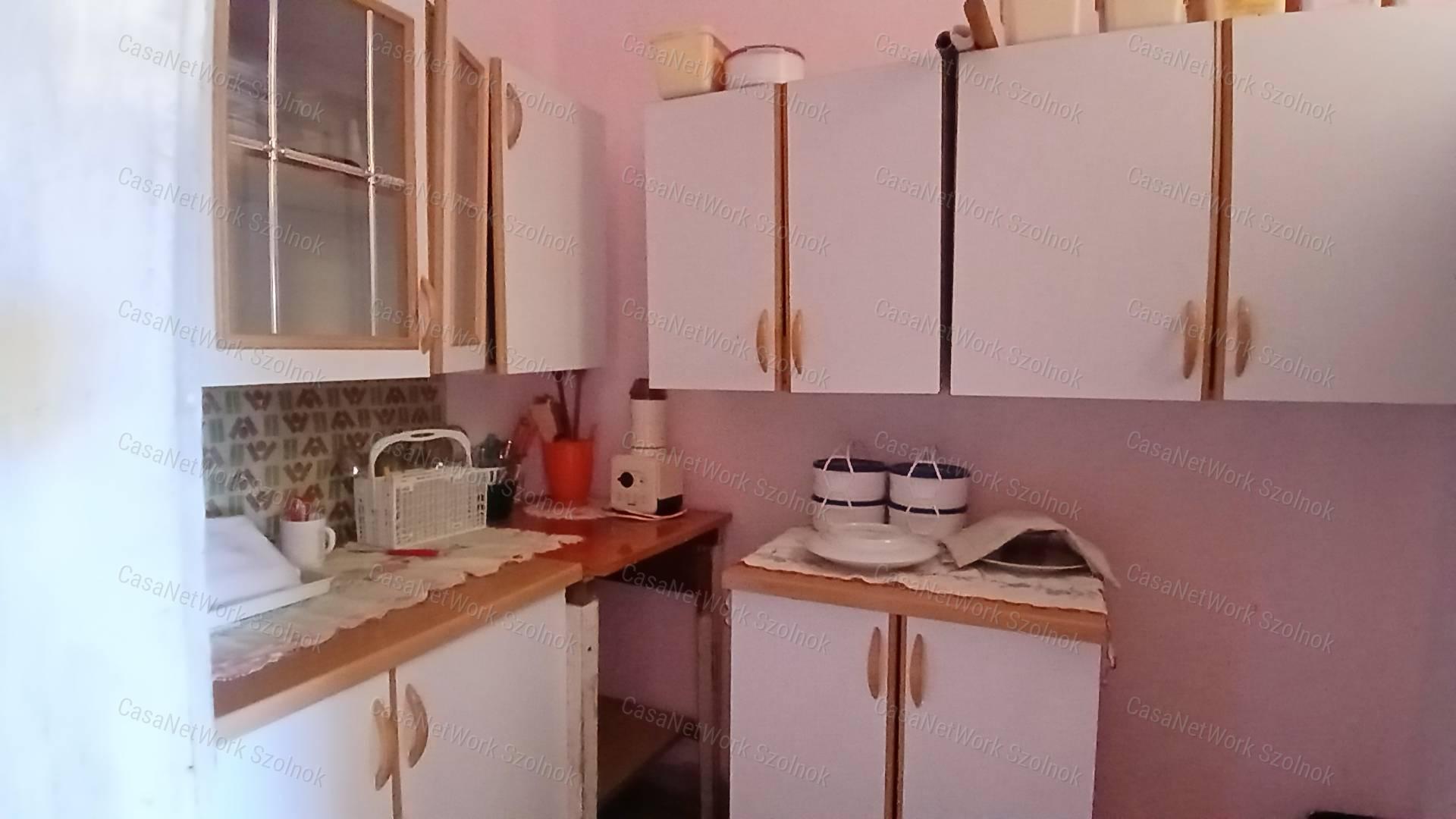 Eladó családi ház Tiszaföldváron!