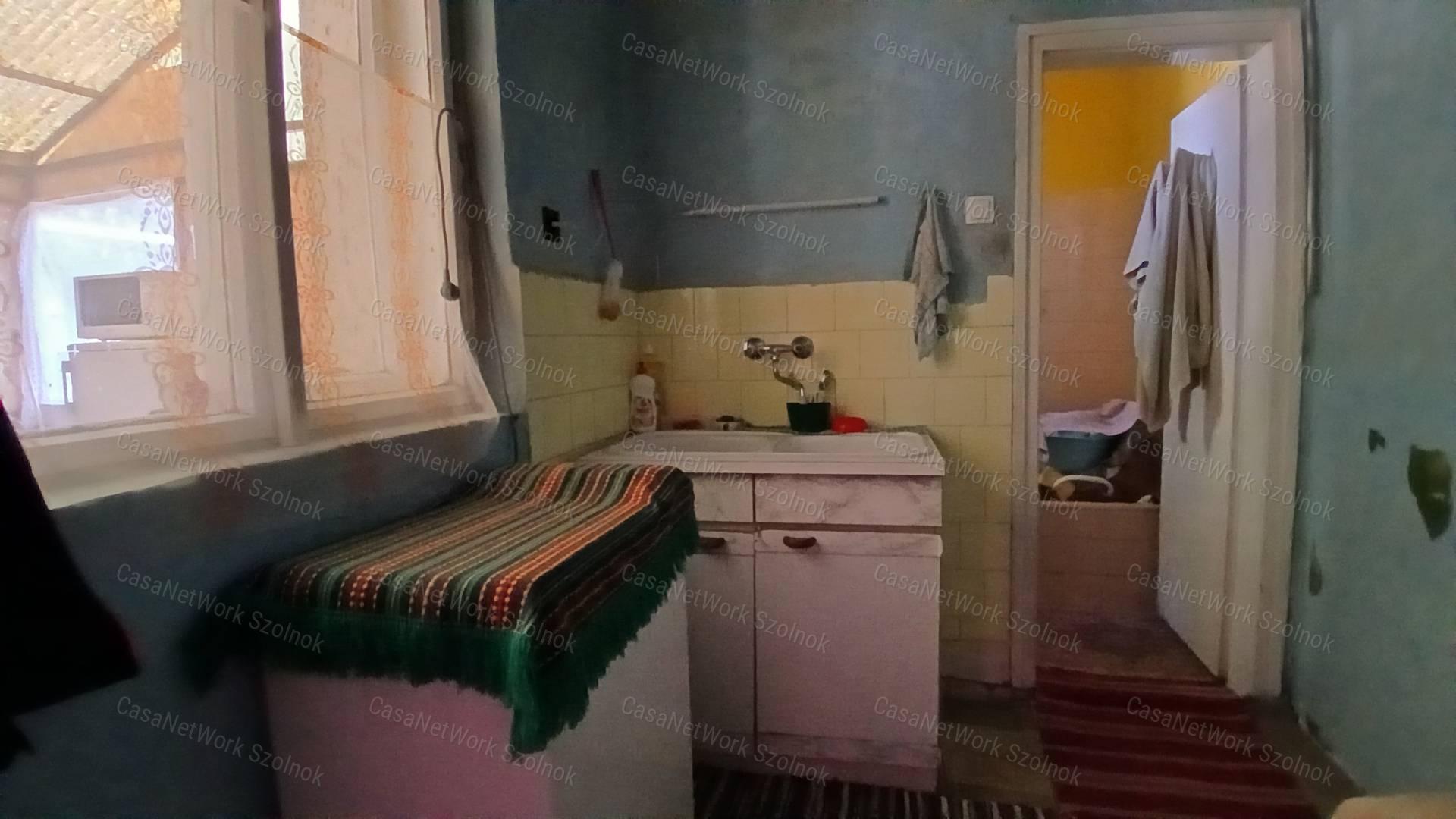 Eladó családi ház Tiszaföldváron!
