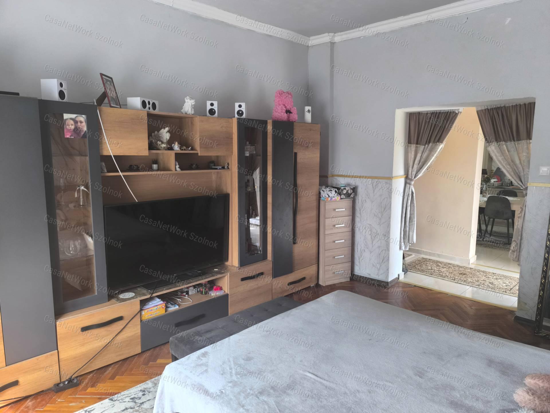 Zagyvarékason eladó kertes családi ház!