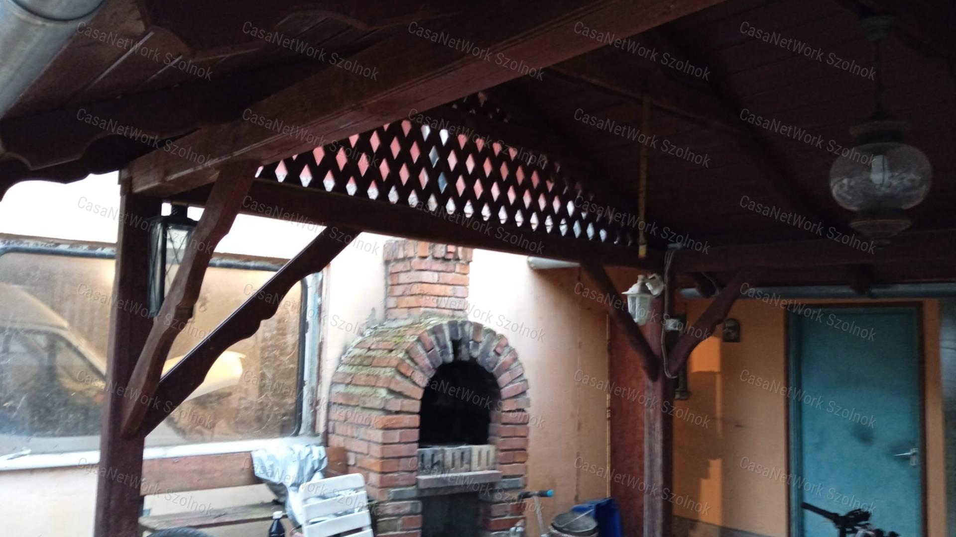 Eladó 4 szobás, 145m2-es családi ház Cibakházán!