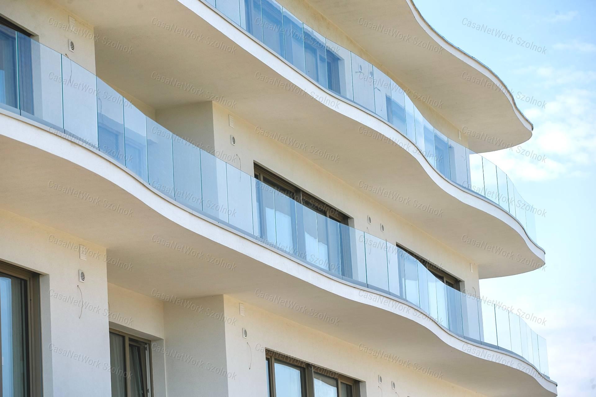 Ballószögi nyugdíjas lakóparkban új építésű lakás eladó