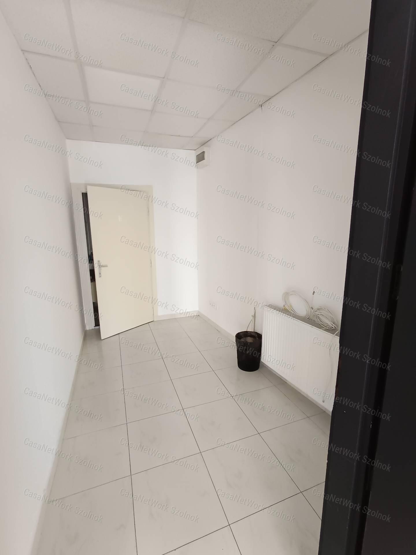 Exkluzív üzlethelyiség, iroda kiadó