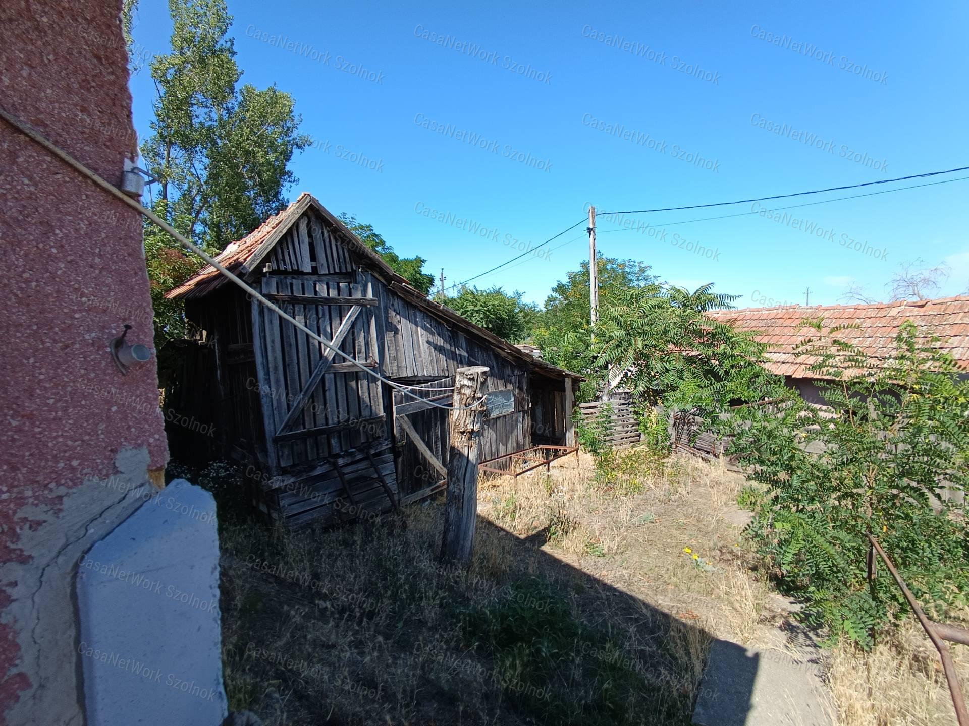 Családi ház Tiszajenőn eladó
