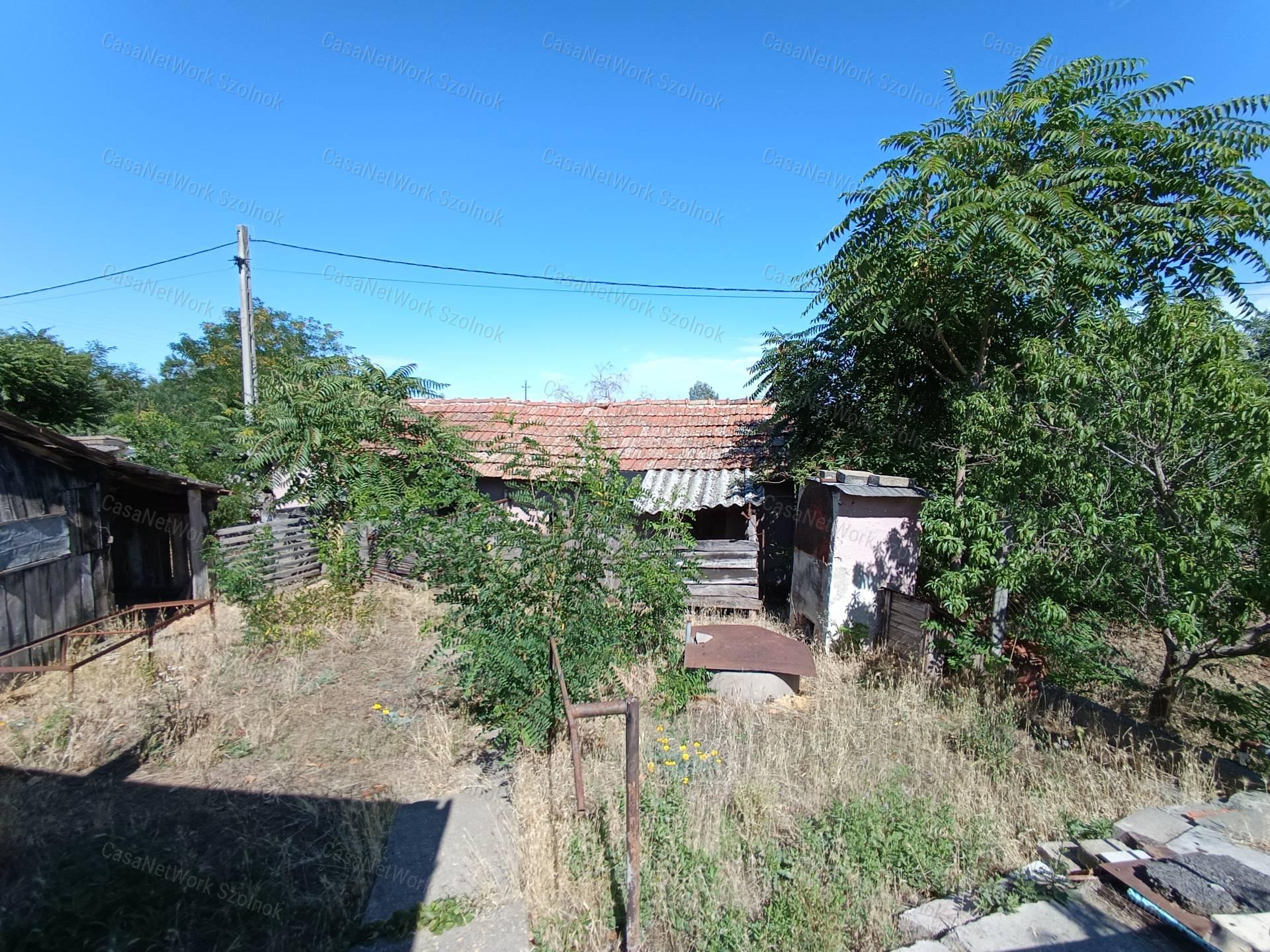 Családi ház Tiszajenőn eladó