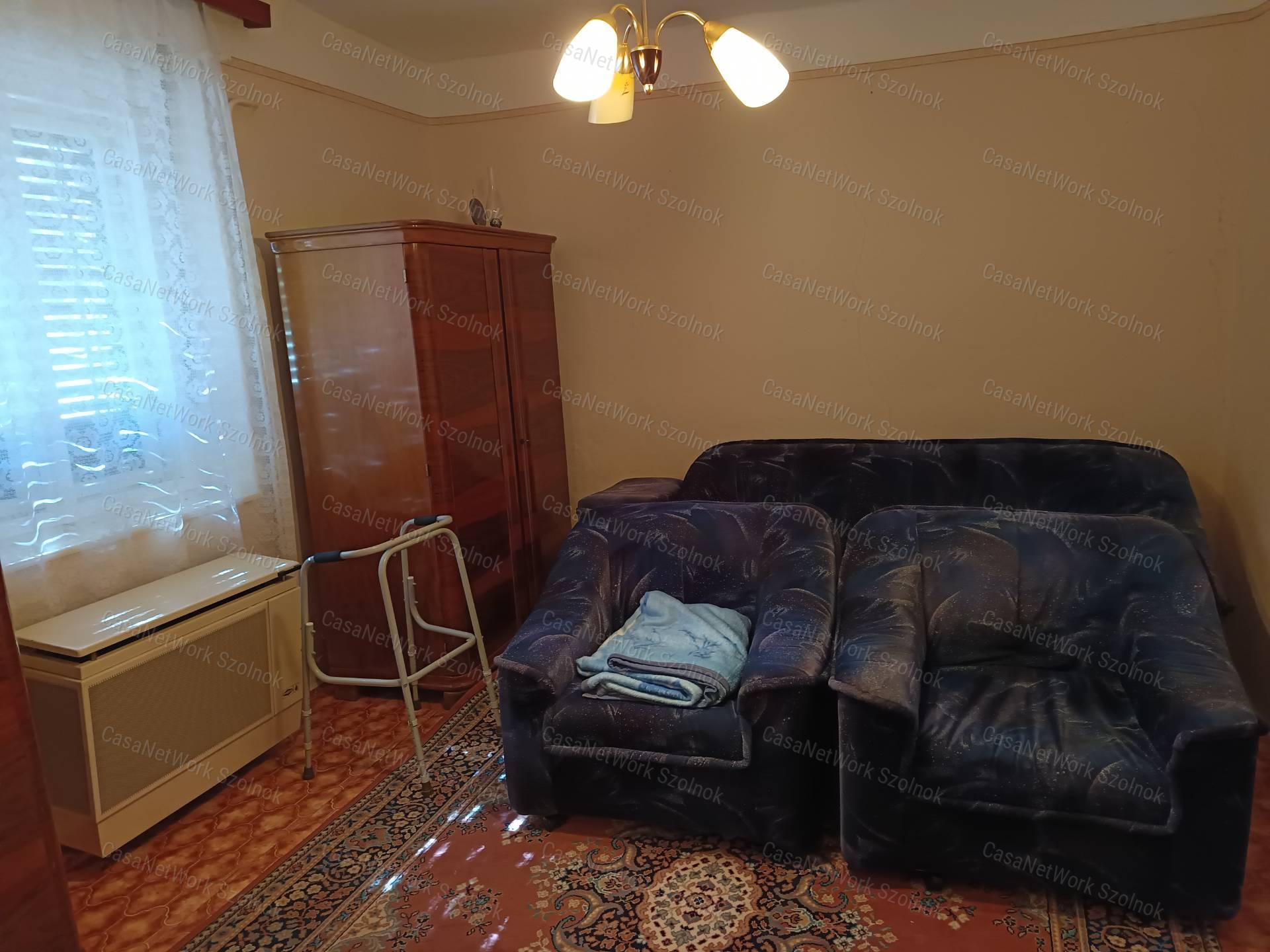 Családi ház Tiszajenőn eladó
