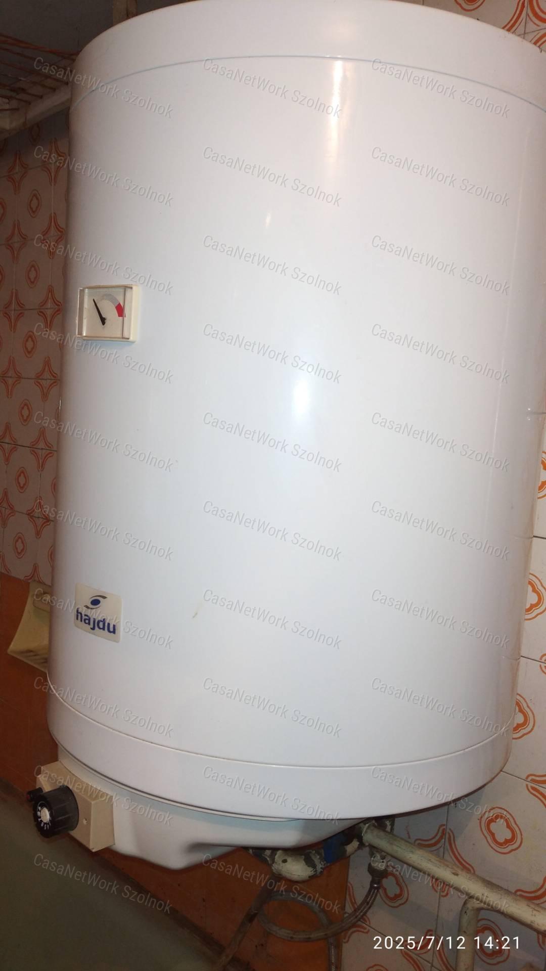 Rákóczifalván eladó felújítandó családi ház!
