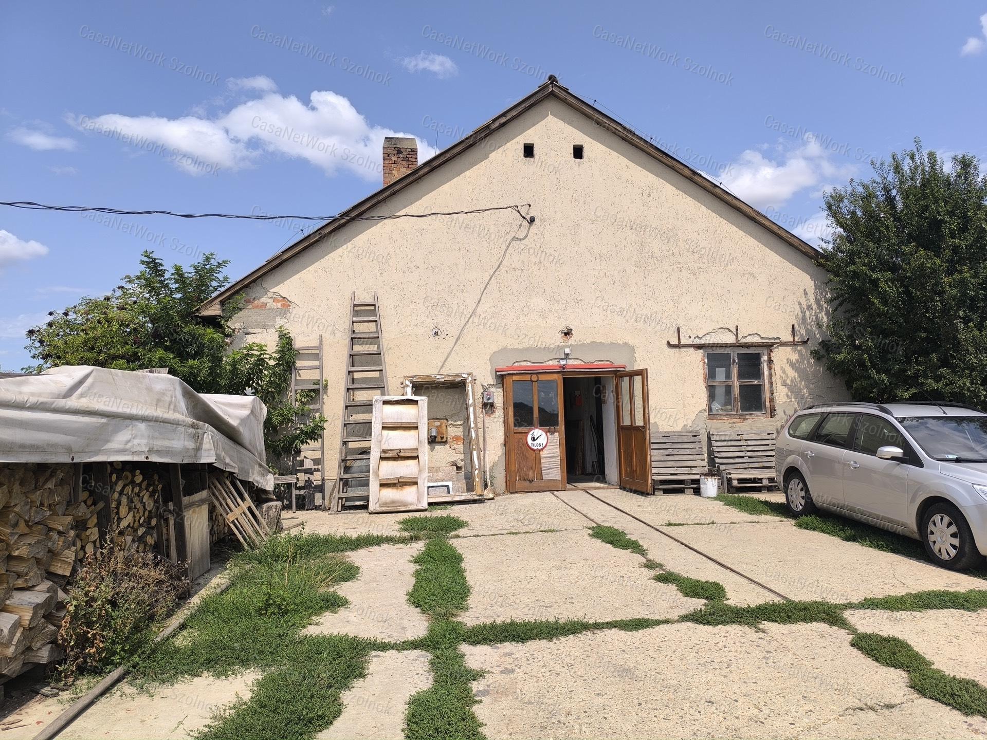 Rákóczifalvai 65000m2-es Majorság eladó!