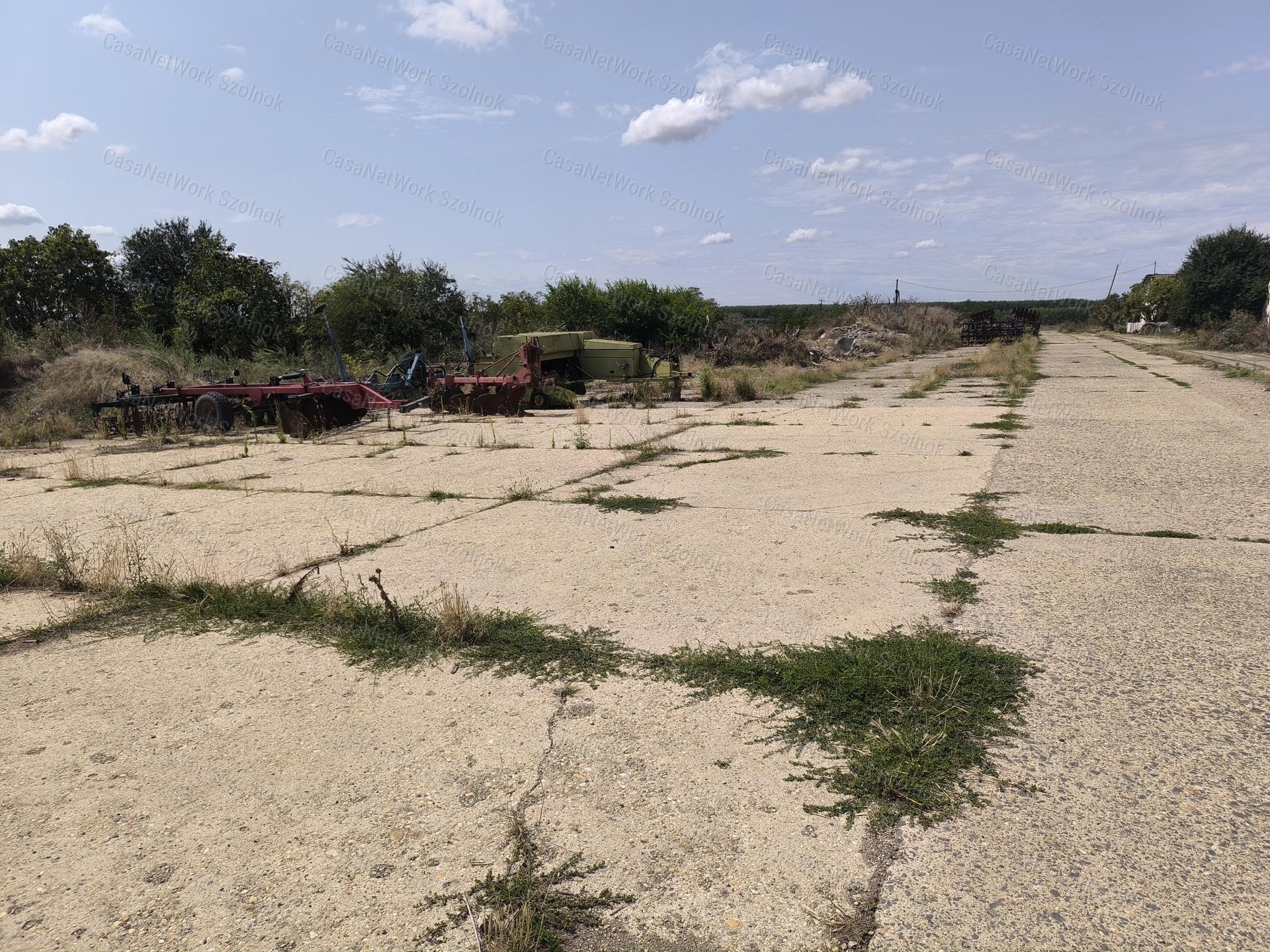 Rákóczifalvai 65000m2-es Majorság eladó!