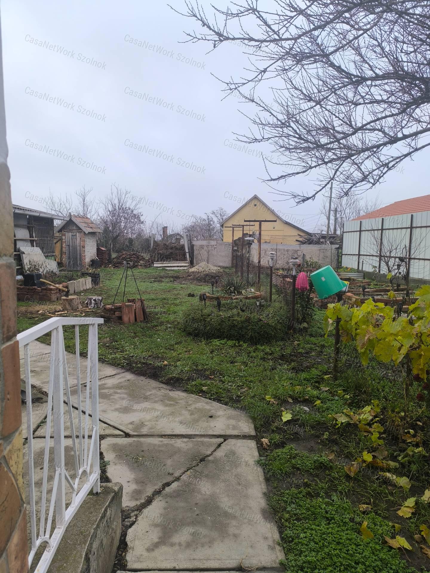 Eladó Családi ház Tiszaföldvár Tabán részén