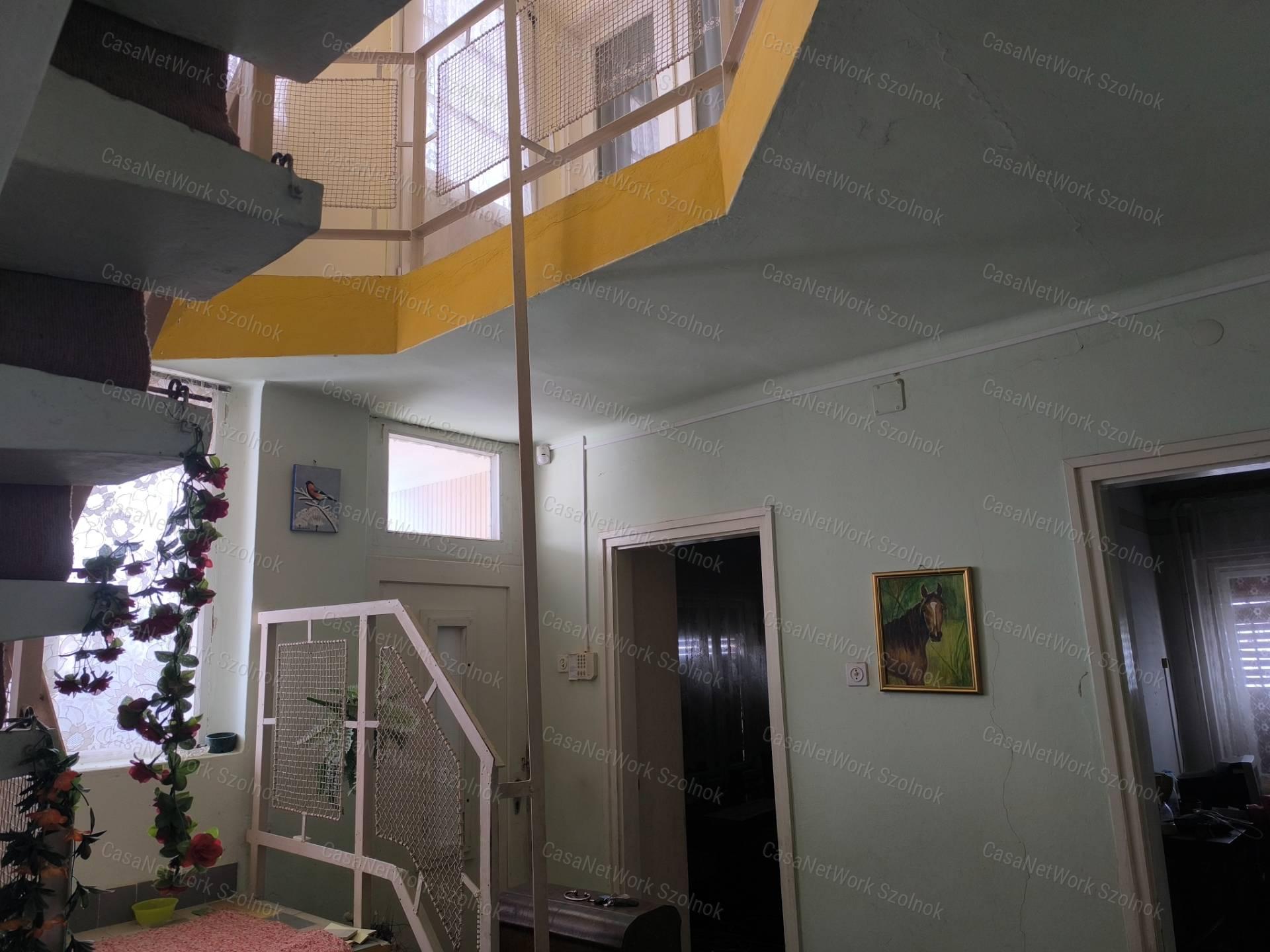 Zagyvarékasi 95m2-es 3 szintes családi ház eladó!