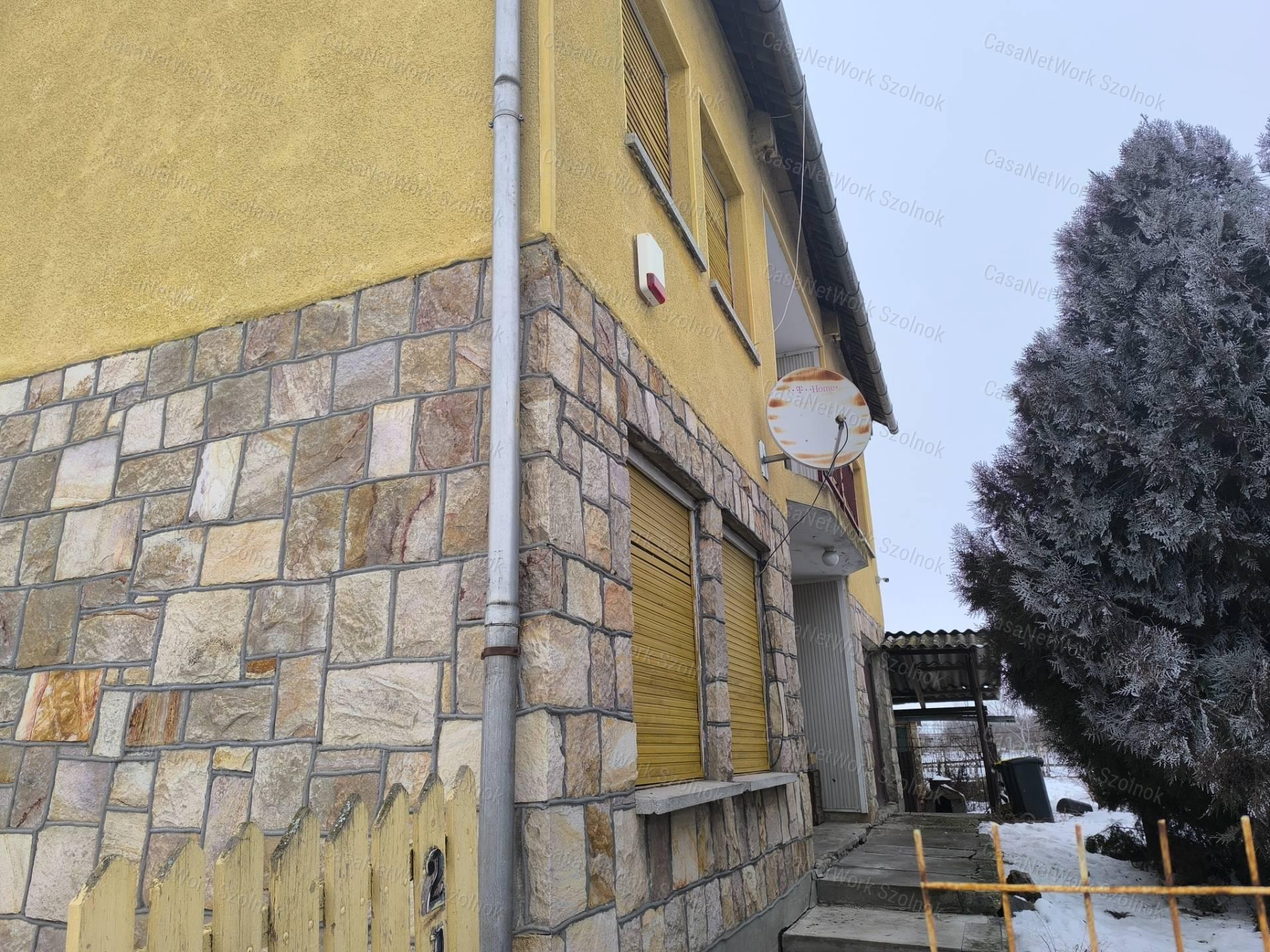 Zagyvarékasi 95m2-es 3 szintes családi ház eladó!