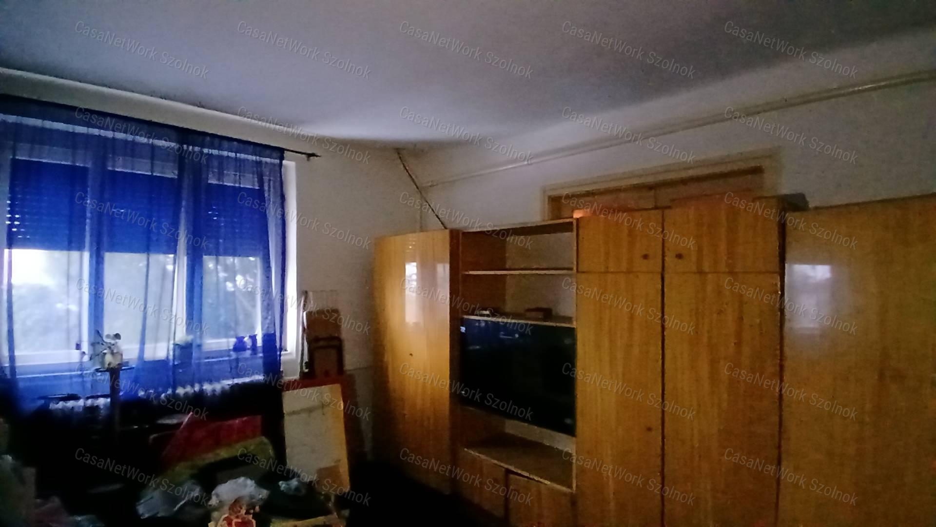 Eladó Martfűn egy 183 m2-es családi ház