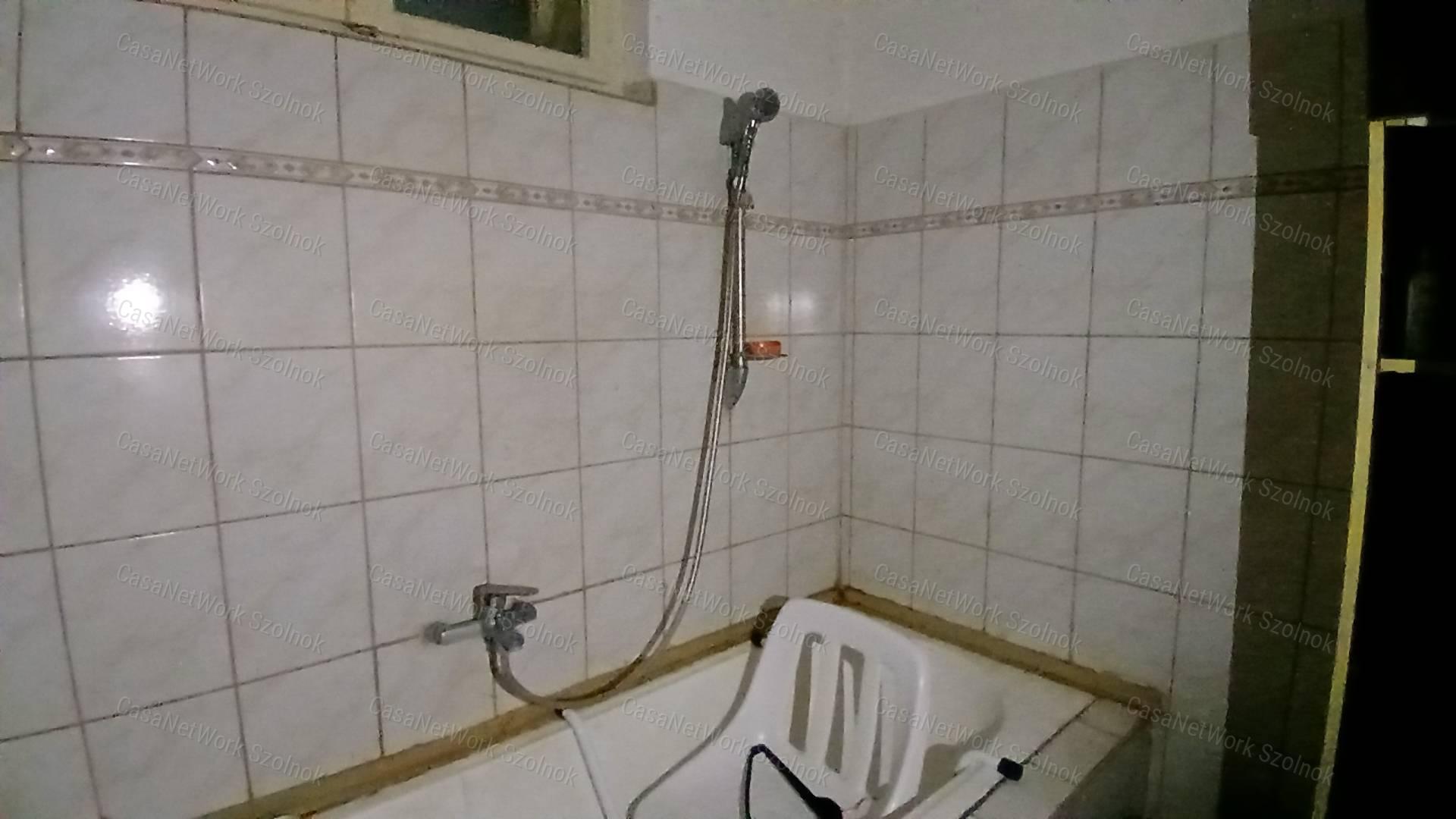 Eladó Martfűn egy 183 m2-es családi ház